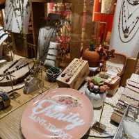 Exquisite pieces of jewellery at this boutique 🥰