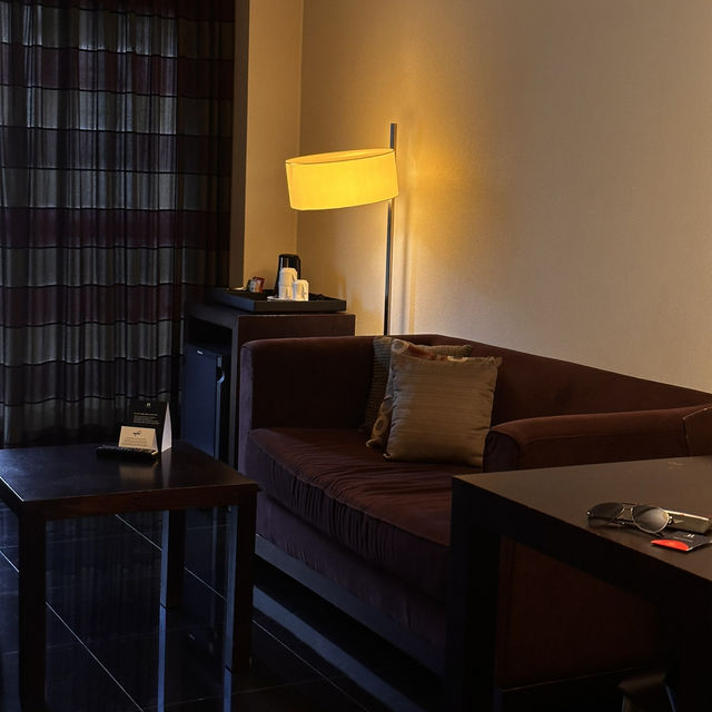 Incredibly affordable 5⭐️ apartment stay in Barcelona!