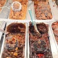 150 flavours of gelato in one place in Rome!