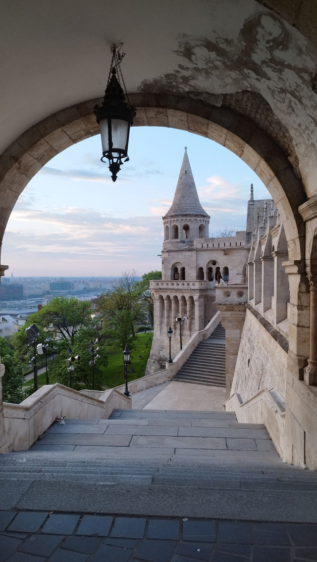 📍 Fisherman’s Bastion (Halászbástya) – Sunrise or Sunset? 🌅🌄