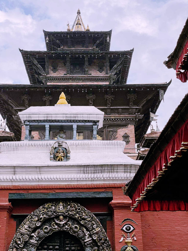🎒🏔️ Backpacker’s Guide to Kathmandu: Essentials, Culture & Budget Travel Tips