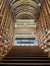 Tokyo | The must visit library in Tokyo with brilliant vibe 