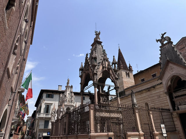 🌍 Verona – Where Romance Meets History! ❤️🇮🇹