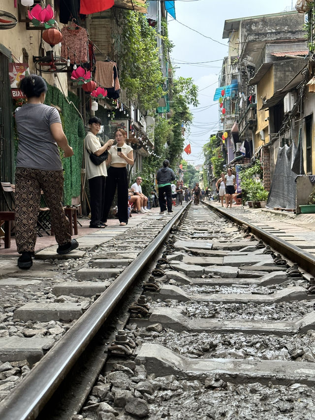 🌆 Ho Chi Minh City: A Vibrant Blend of History, Culture, and Energy 🇻🇳