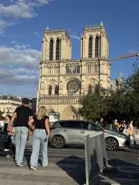 Paris: A Day of Landmarks, Art & Flavour