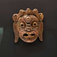 Wooden Masks – A Must-See Collection at Shanghai Museum 🎭🌿🖼️
