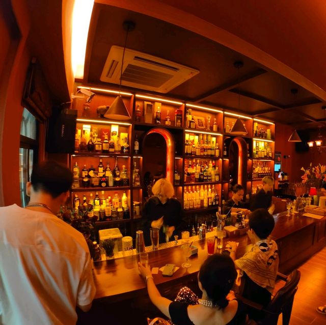 the BEST cocktails in Shanghai !!