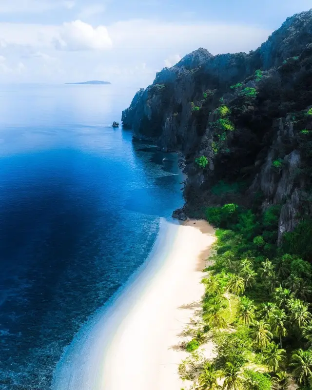 Black Island: Sights of Sorrow from Afar ⛰️🌊