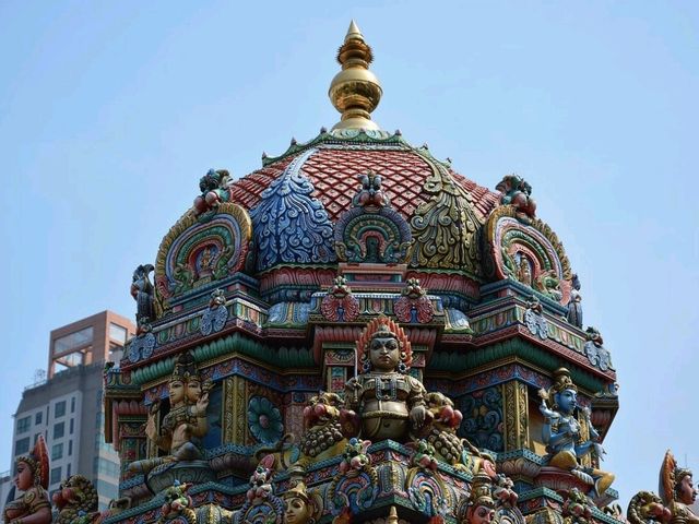 Bangkok's Hindu Temple 🇹🇭