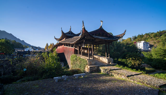 浙江溫州，泰順造型最佳的木拱橋-溪東橋