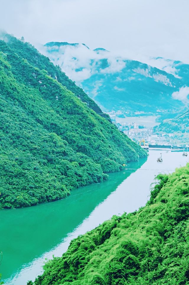夏日避暑好去處|芙蓉江賞景，芙蓉洞尋奇