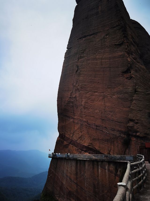 江西上饶龜峰，性價比頗高小眾絕美丹霞峰林