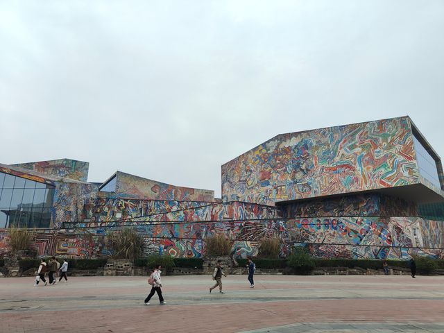 羅中立美術館｜閒逛美術展
