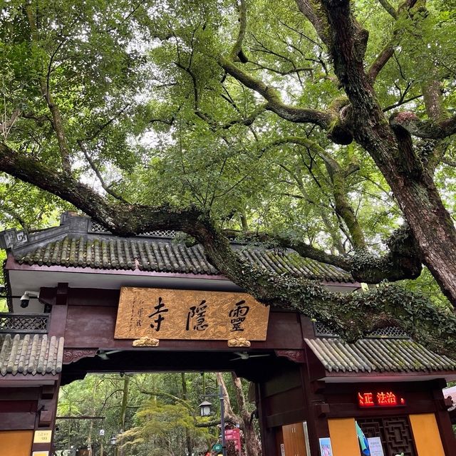願世界化為滄海，願你我歸於初見