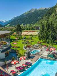 Alpine Escape & Eco-Chic 🌄🏔️💚 #TyrolTreats