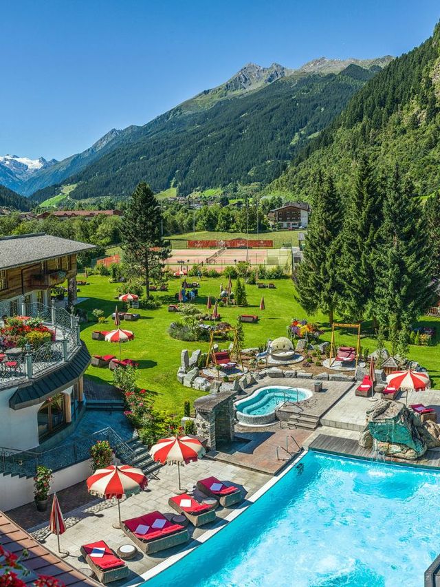 Alpine Escape & Eco-Chic 🌄🏔️💚 #TyrolTreats