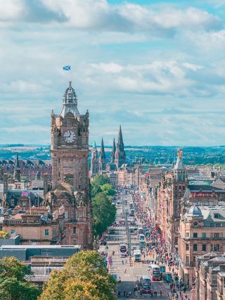 🏰✨ Enchanting Edinburgh: Must-See Spots for Travel Enthusiasts 🌟