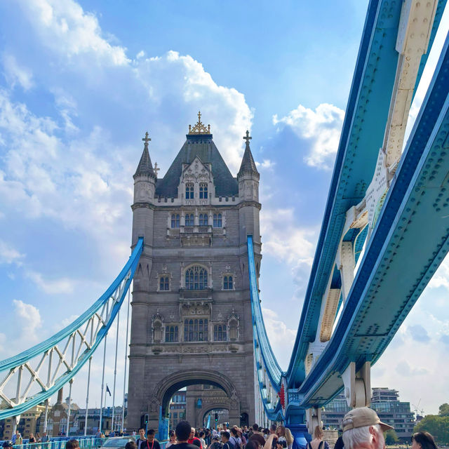 🇬🇧歷史與現代完美融合的倫敦塔橋