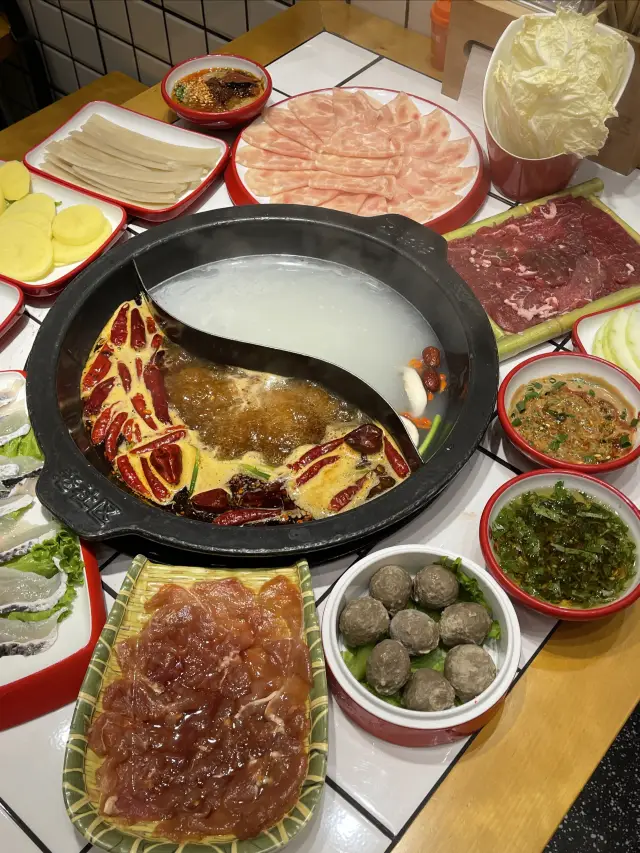 선양 사람들의 훠궈 식당입니다.