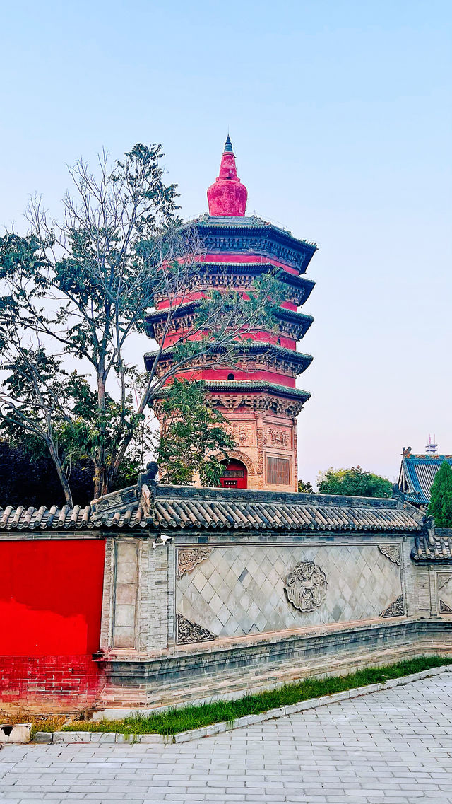 安陽天寧寺:一座具有悠久歷史和古塔建築的寺院。 安陽天寧寺:一座具有悠久歷史和古塔建築的寺院。