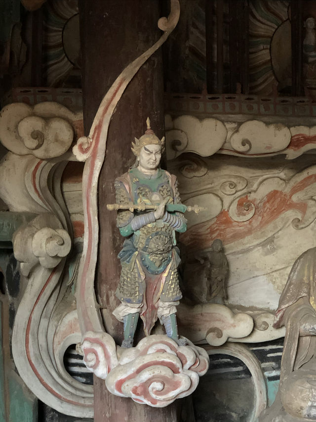 太原太山龍泉寺裏的時空交錯，便是西天！