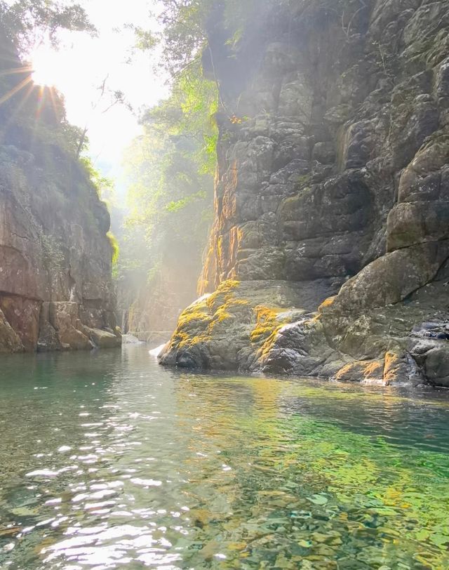 哪有夏天不玩水 溯溪 潛水！