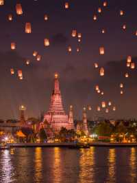 Your Complete Guide to a Chao Phraya River Night Cruise in Bangkok 🌃