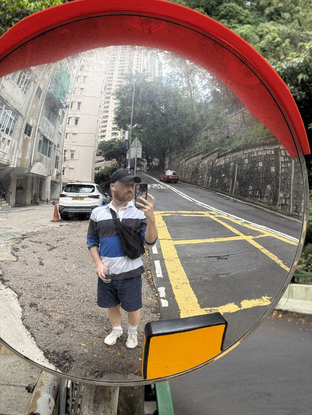 Central To Admiralty - Experience The Concrete Jungle Of Hong Kong 