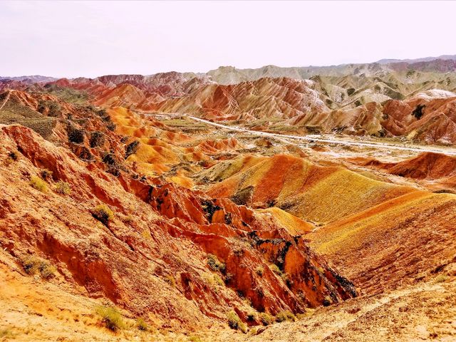 Zhangye Danxia Backpacker's Guide: Conquering China's Rainbow Mountains on a Budget