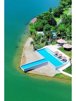In Wuhan City! Stay at the Coconut Grove Beach "Little Maldives"!