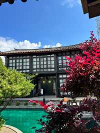沉浸式體驗麗江山水花草美墅