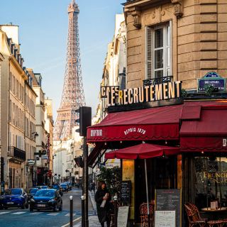 10 Stunning Camera Spots at the Eiffel Tower Revealed! Easily Create a French Cinematic Look 📸
