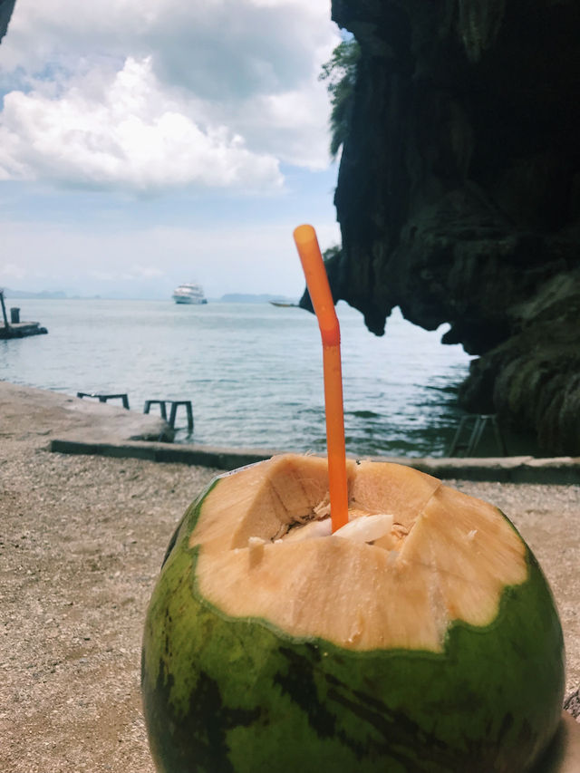 Phuket: Where Chill Vibes Meet Epic Adventures 🌴🌊