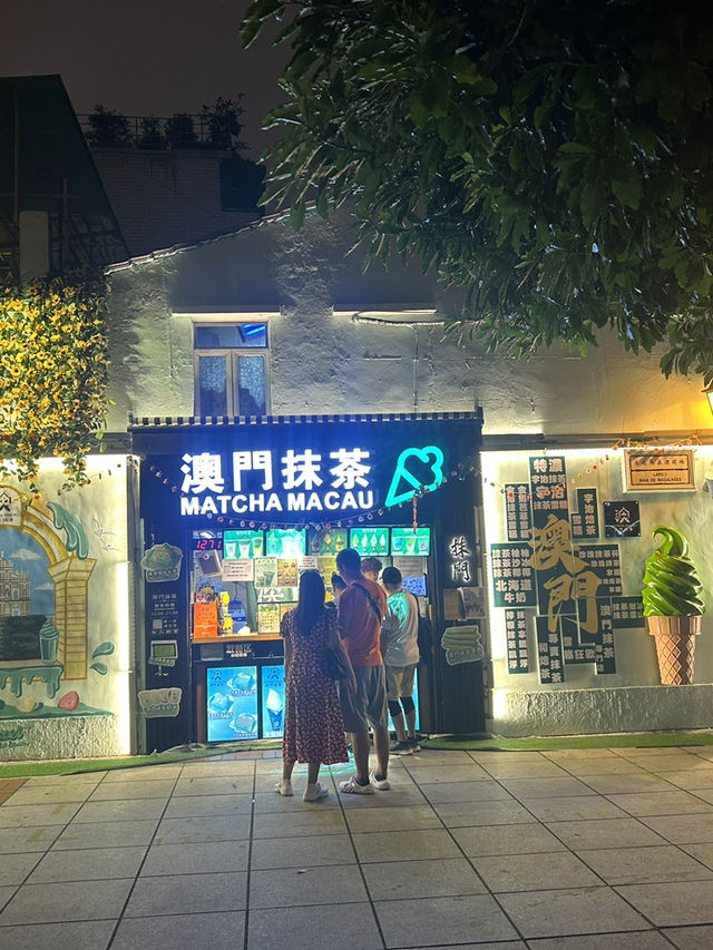 🎰 賭城與小吃之旅｜華麗燈光下的味蕾冒險