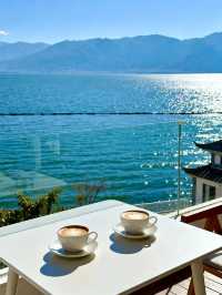 如果生活讓你感到疲憊，那就來雲南吧！ 這裡的陽光、藍天、雪山、古城…會讓你瞬間慢下來，找到生活的節奏