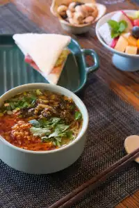 這扇窗景滿足了我對瀘沽湖的一切想像