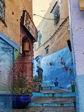Chefchaouen | Aku dihantam palet biru ciptaan Tuhan yang terbalik!