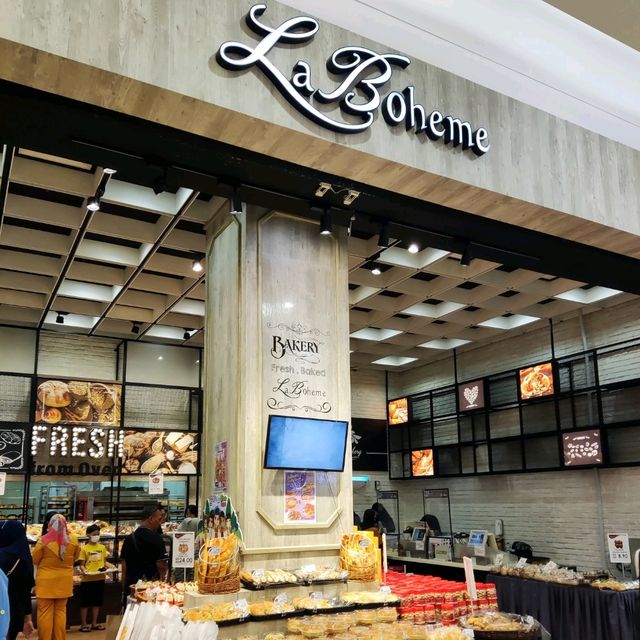 Aeon La Boheme Freshly Baked Breads 