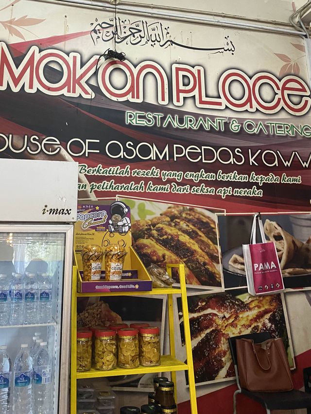 Restoran Makan Place at Puncak Alam