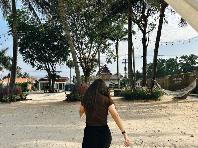 ที่พักพลูวิลล่าเปิดใหม่ ย่านหาดแหลมสิงห์ 🏝️