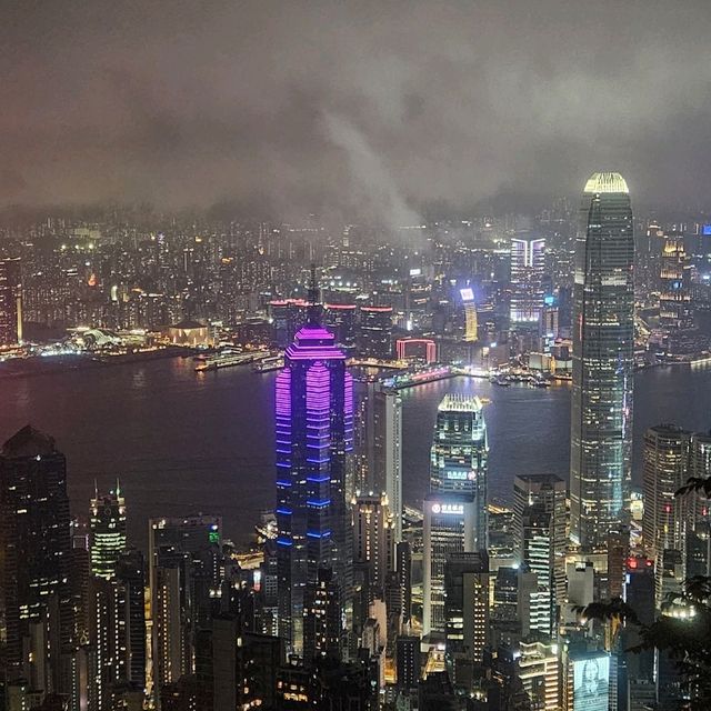 半小時登上港島第四峰，睇日落🌆飽覽維港景色😍
