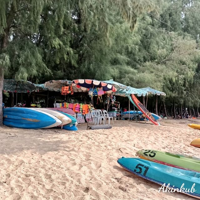 พักผ่อน เล่นน้ำ @หาดนางรอง