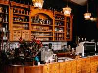 Featherstone • เอกมัย 