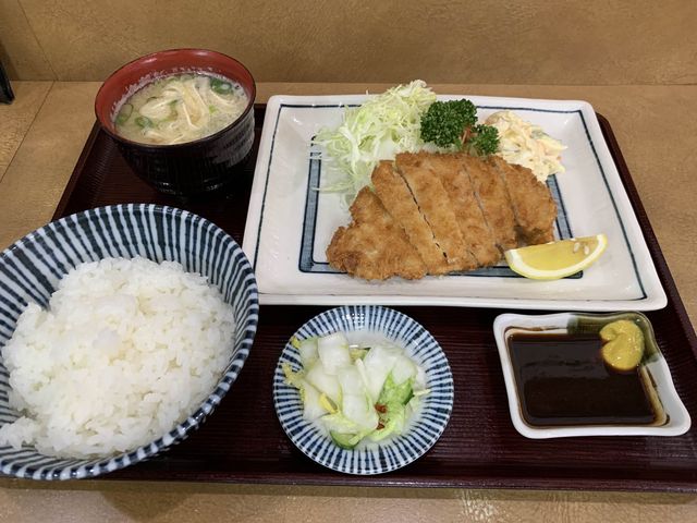 大阪　大阪グルメ　伊丹空港そば　とんかつハウスとんとんのとんかつをもう食べた？