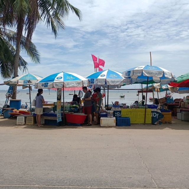 อาหารทะเลสดๆ ประมงพื้นบ้านหาดวอนนภา