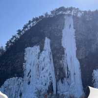 강원도에서 아이스 클라이밍을 .. ? ❄️🧗‍♀️ | 원주 희귀한 카페 | 특별 카페 