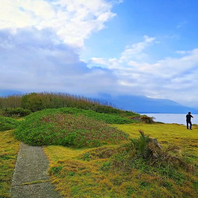 春天就像夏天的東海岸，是多麼蔚藍
