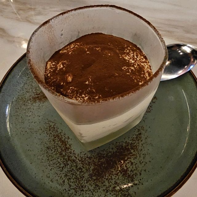 出色的自製pizza和Tiramisu