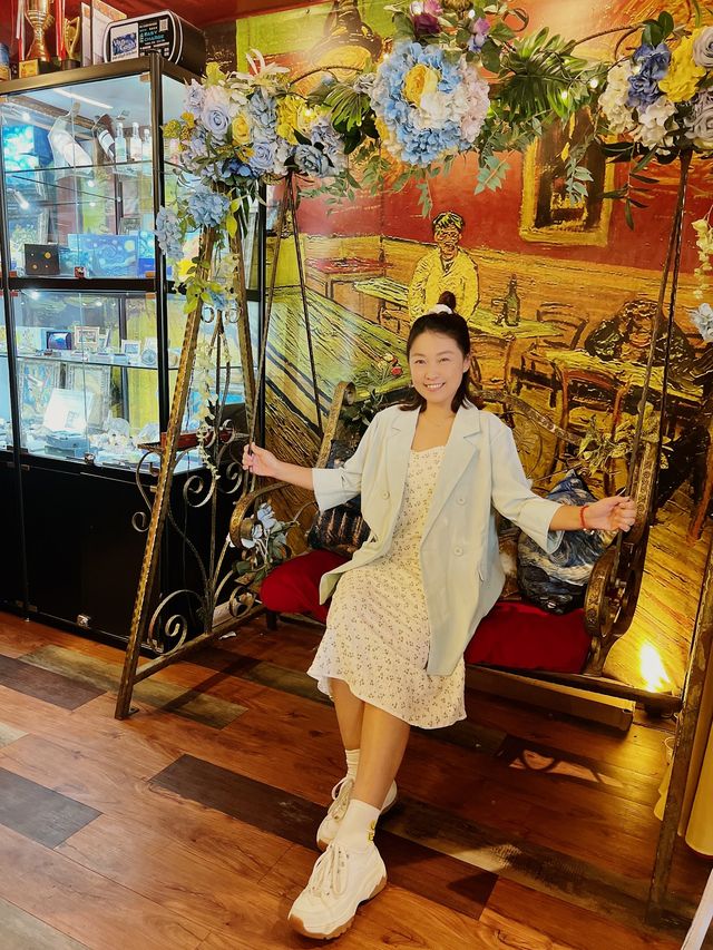 《文青一齊進入凡高世界》