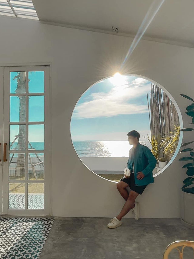 หนีแมวมา 𝙑𝙤𝙣𝙜𝙤𝙡𝙚. 𝙗𝙚𝙖𝙘𝙝 𝙘𝙖𝙛𝙚 🏝
